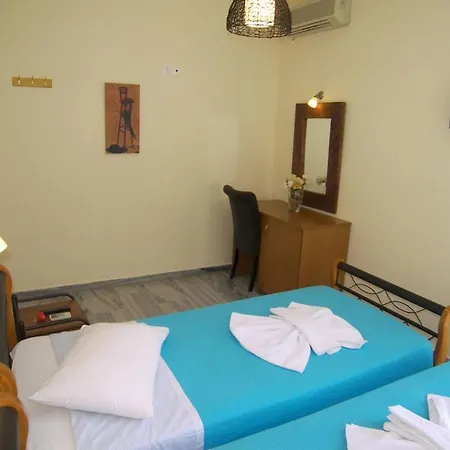 Captain Manolis Paro