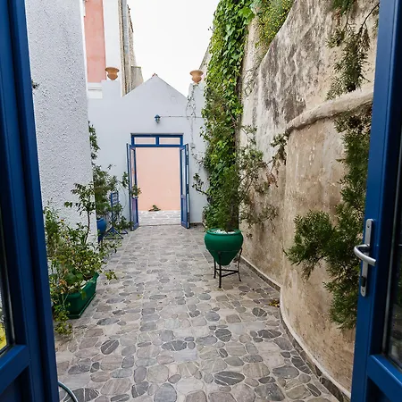 Hotel Captain Manolis 2*