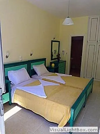 Hotel Captain Manolis Paro