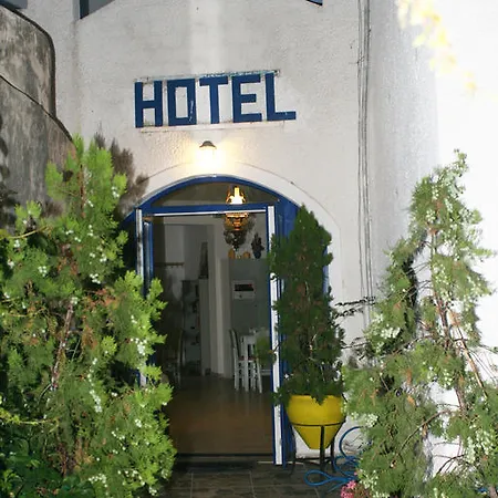 Captain Manolis Hotel