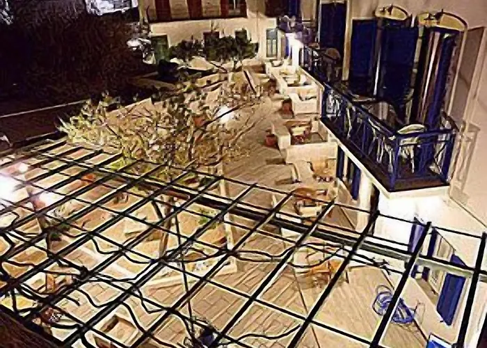 Captain Manolis Parikia (Paros)