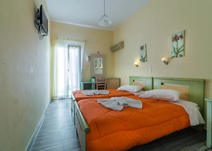 Captain Manolis Parikia (Paros)