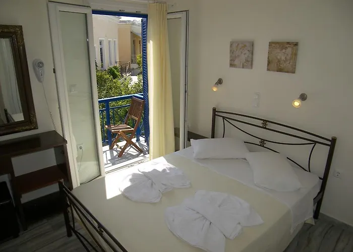 Captain Manolis 2* Parikia (Paros)