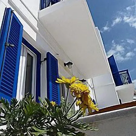 κάπταιν μανώλης 2*