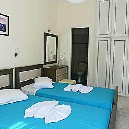 Captain Manolis Páros