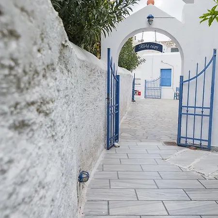 κάπταιν μανώλης Ξενοδοχείο Πάρος