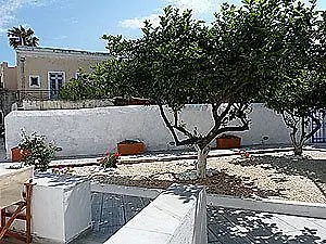 Captain Manolis Hotel Paro