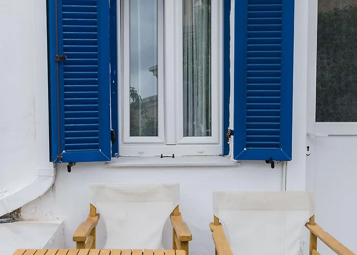 Captain Manolis Hotel