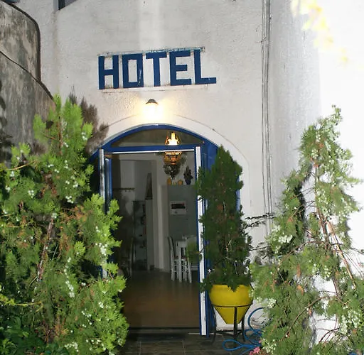 Captain Manolis Hotel